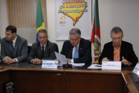 As obras na Estrada do Conde foram discutidas em audiência pública