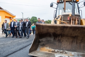 Governo do Estado visita obras de pavimentação  iniciadas em Viamão