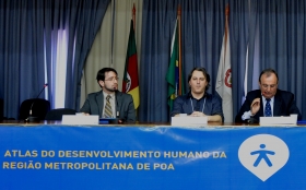 Mesa de abertura do evento contou com a presença do Superintendente da Metroplan, Oscar Escher