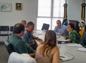 Estiverem presentes representantes da Prefeitura de Alvorada e Porto Alegre