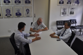 Superintendente da Metroplan, Pedro Bisch Neto, recebe vereador de Viamão Adão Pretto Filho