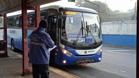 Fiscais da Metroplan conferem as mudanças no transporte público em Canoas